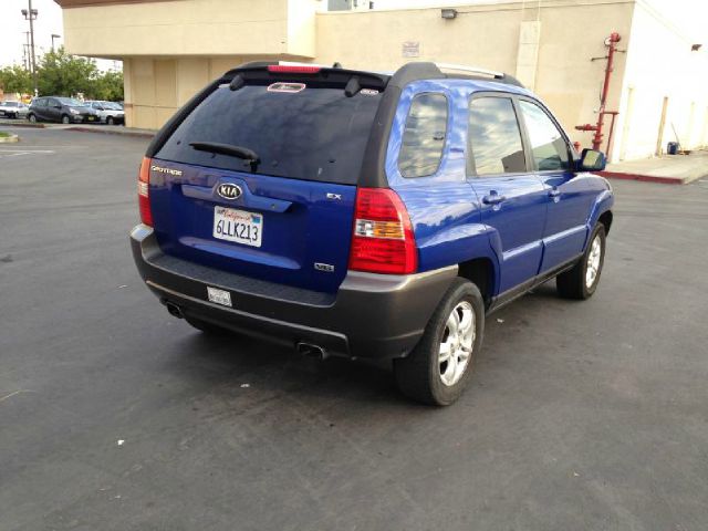 2005 Kia Sportage 2500 SLE Four-wheel Drive
