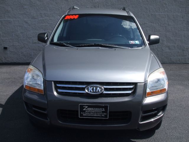 2006 Kia Sportage E350 15 Passanger Van XLT