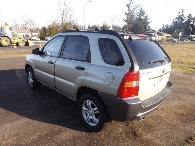 2007 Kia Sportage Elk Conversion Van