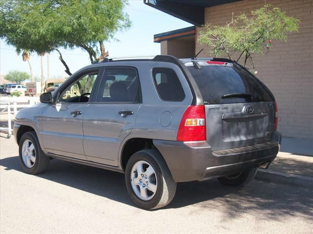2007 Kia Sportage E320 4dr Sdn 3.2L Sedan