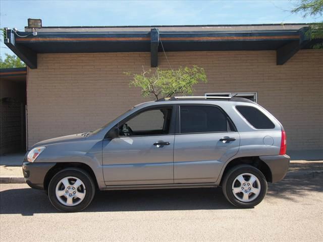 2007 Kia Sportage E320 4dr Sdn 3.2L Sedan