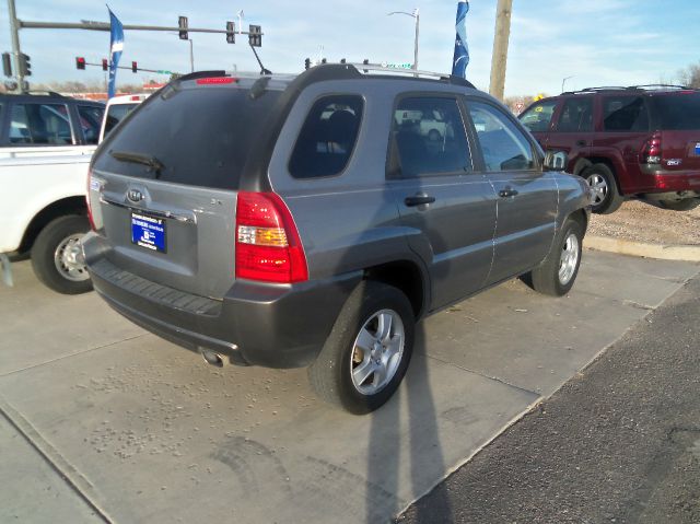2007 Kia Sportage E320 4dr Sdn 3.2L Sedan