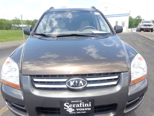 2007 Kia Sportage Elk Conversion Van