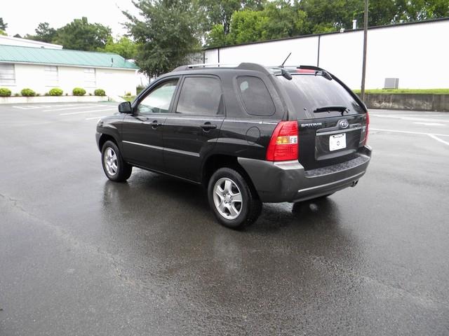 2007 Kia Sportage Elk Conversion Van