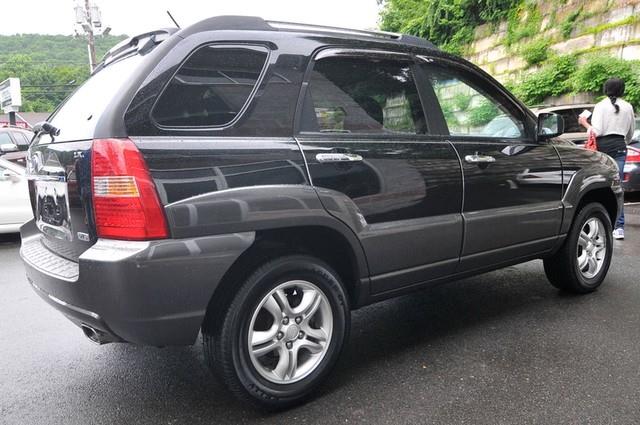 2007 Kia Sportage Elk Conversion Van