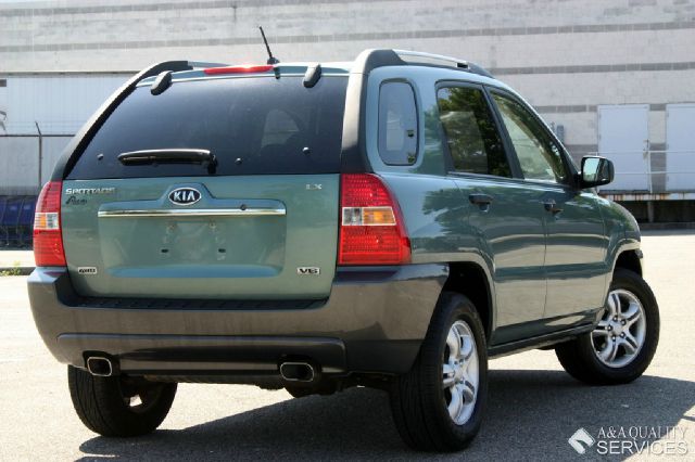 2008 Kia Sportage E350 15 Passanger Van XLT