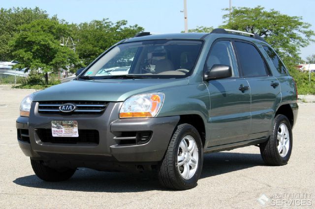 2008 Kia Sportage E350 15 Passanger Van XLT