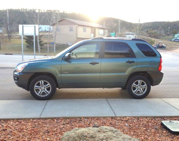 2008 Kia Sportage E350 15 Passanger Van XLT