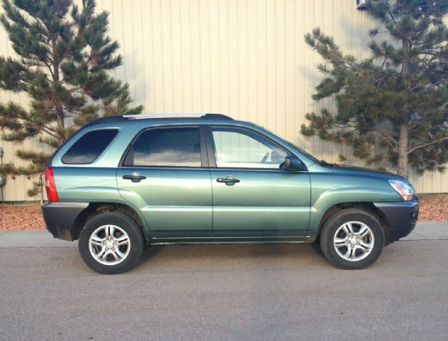 2008 Kia Sportage E350 15 Passanger Van XLT