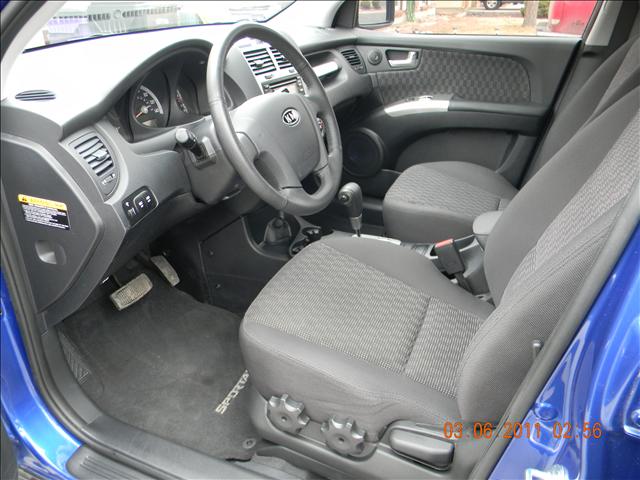 2008 Kia Sportage Elk Conversion Van