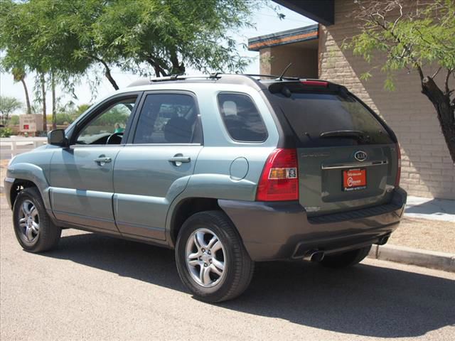 2008 Kia Sportage 2500 SLE Four-wheel Drive