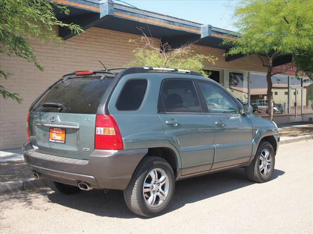 2008 Kia Sportage 2500 SLE Four-wheel Drive