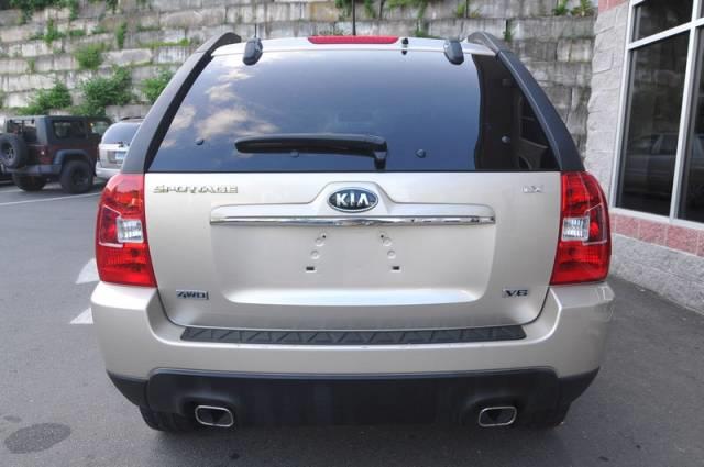 2009 Kia Sportage Elk Conversion Van