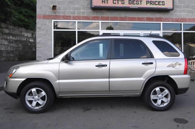 2009 Kia Sportage Elk Conversion Van