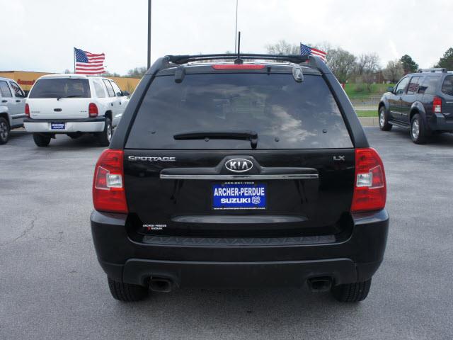 2009 Kia Sportage Elk Conversion Van