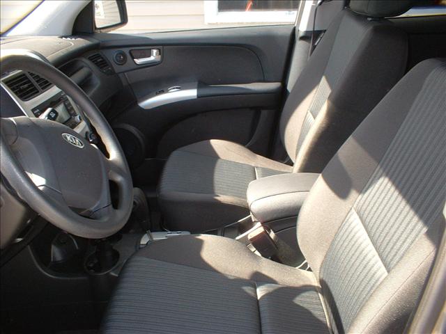 2010 Kia Sportage Elk Conversion Van