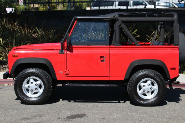 1997 Land Rover Defender SLT 2WD Extended Cab