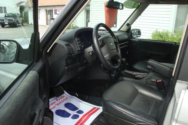 2004 Land Rover Discovery 2.0T Quattro AT