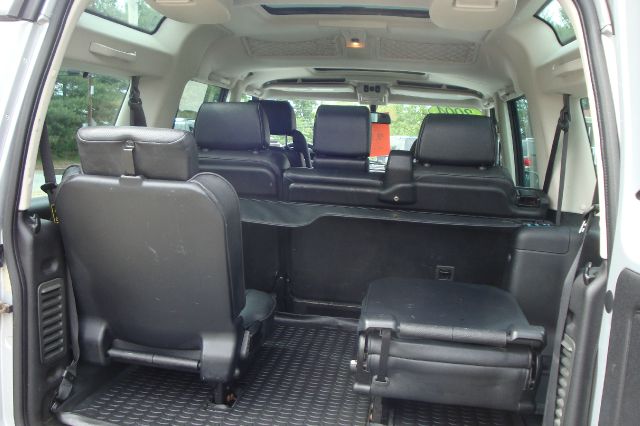 2004 Land Rover Discovery 2.0T Quattro AT