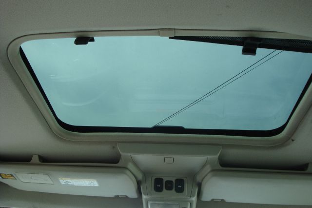 2004 Land Rover Discovery 2.0T Quattro AT