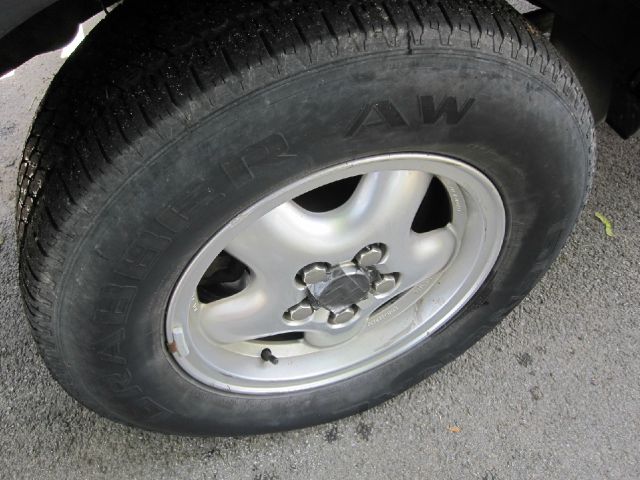 2001 Land Rover Discovery II 3.6 AT 4WD LS