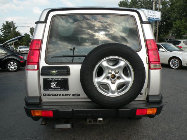 2001 Land Rover Discovery II 1999 Toyota XLE