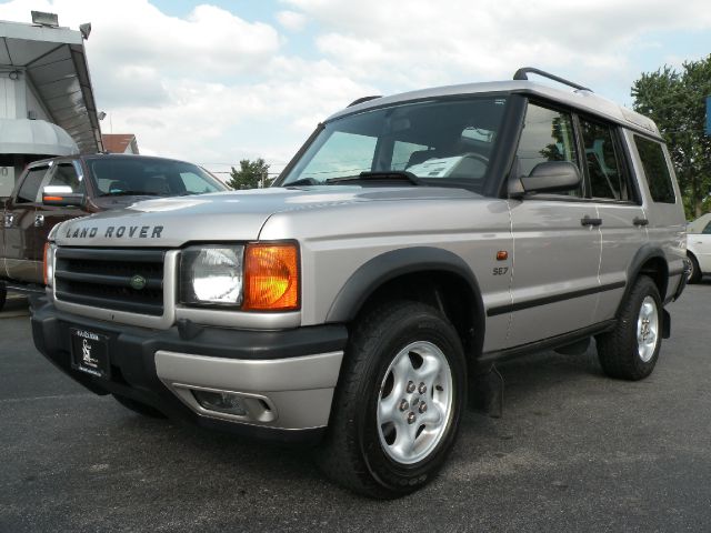 2001 Land Rover Discovery II 1999 Toyota XLE
