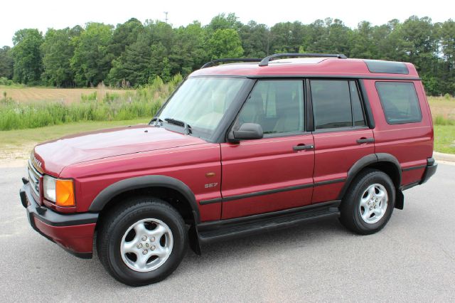 2001 Land Rover Discovery II 1999 Toyota XLE