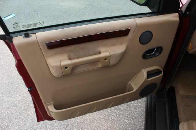 2001 Land Rover Discovery II 1999 Toyota XLE