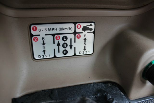 2001 Land Rover Discovery II 1999 Toyota XLE