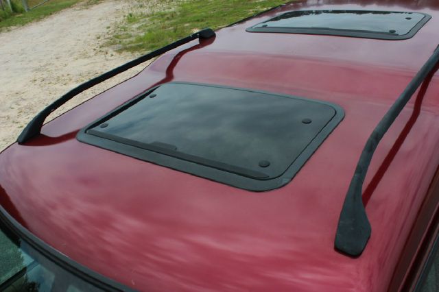 2001 Land Rover Discovery II 1999 Toyota XLE