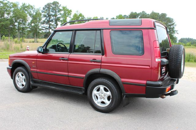 2001 Land Rover Discovery II 1999 Toyota XLE