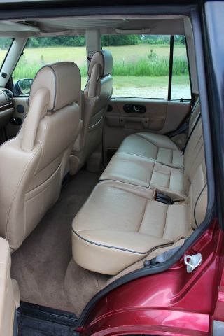 2001 Land Rover Discovery II 1999 Toyota XLE