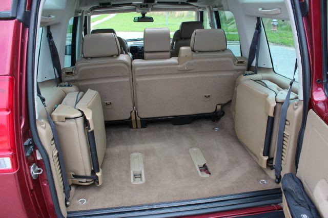 2001 Land Rover Discovery II 1999 Toyota XLE