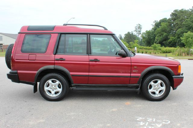 2001 Land Rover Discovery II 1999 Toyota XLE