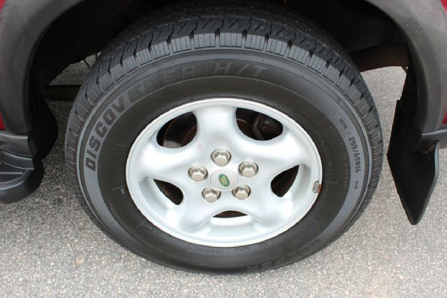 2001 Land Rover Discovery II 1999 Toyota XLE