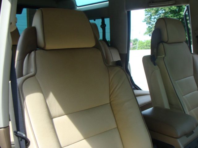 2002 Land Rover Discovery II 4WD 1500 4x4 SUV