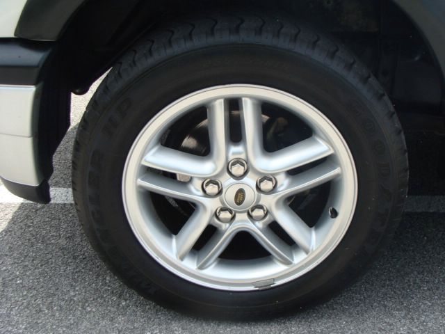 2002 Land Rover Discovery II 4WD 1500 4x4 SUV