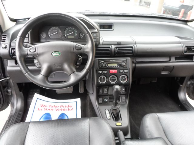 2003 Land Rover Freelander EX-L W/ DVD System