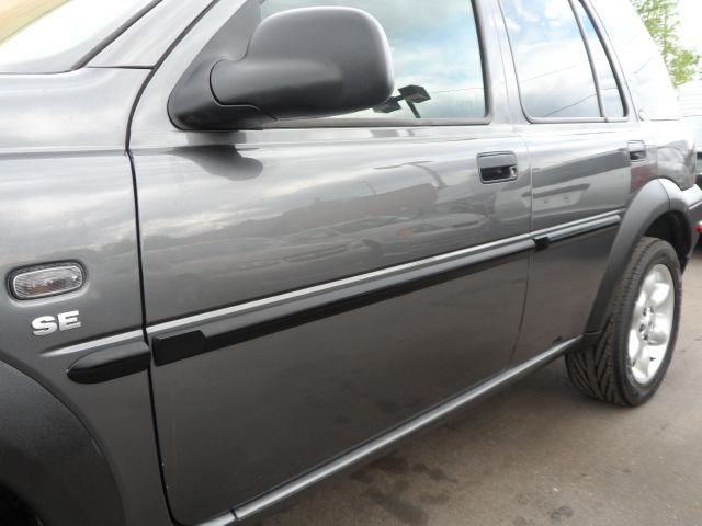 2003 Land Rover Freelander EX-L W/ DVD System