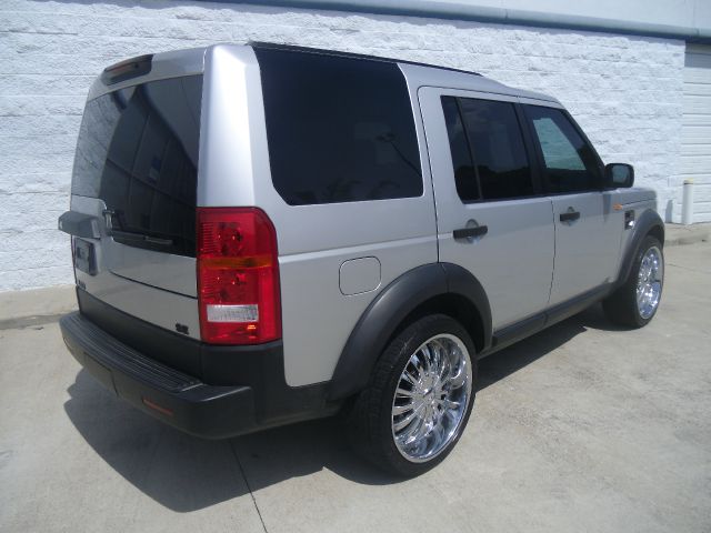 2006 Land Rover LR3 Red Line