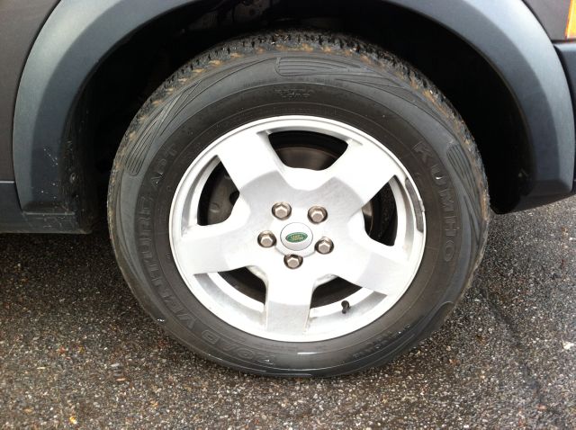 2006 Land Rover LR3 Red Line