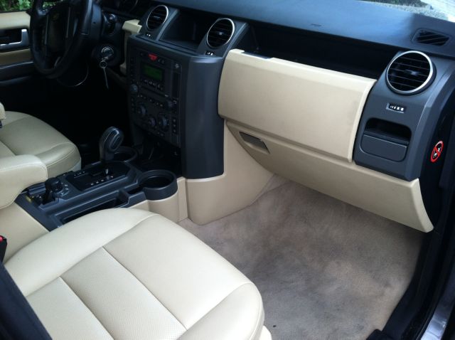 2006 Land Rover LR3 Red Line