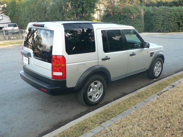 2006 Land Rover LR3 Red Line