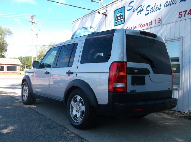 2006 Land Rover LR3 Red Line