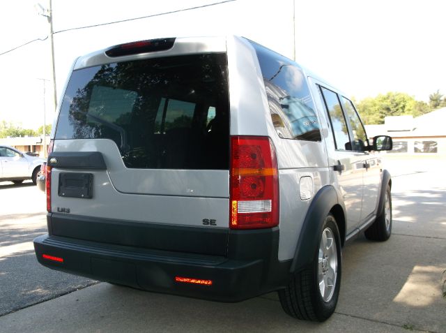 2006 Land Rover LR3 Red Line