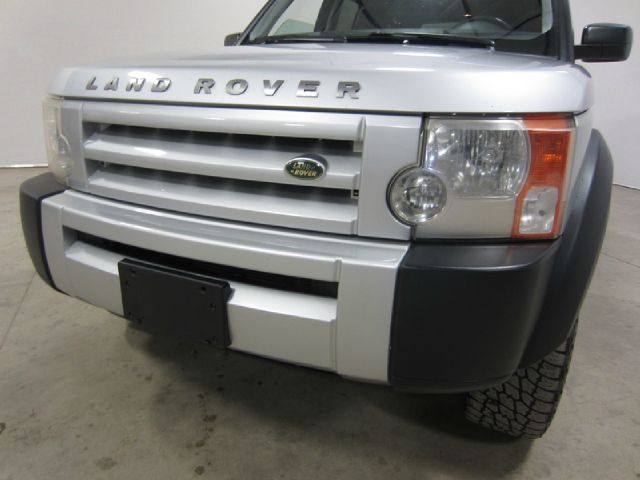 2006 Land Rover LR3 Red Line
