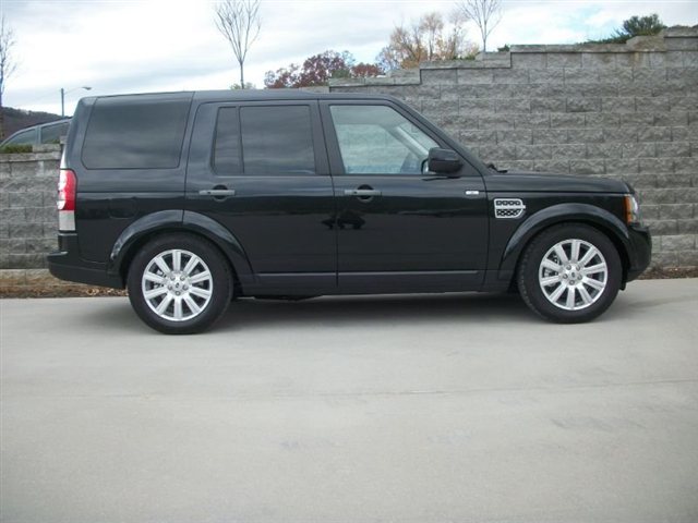 2012 Land Rover LR4 Extended Cab S