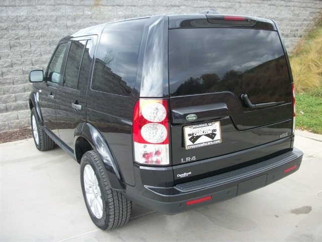 2012 Land Rover LR4 Extended Cab S