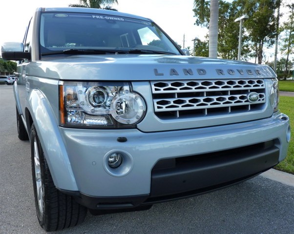 2012 Land Rover LR4 Extended Cab S